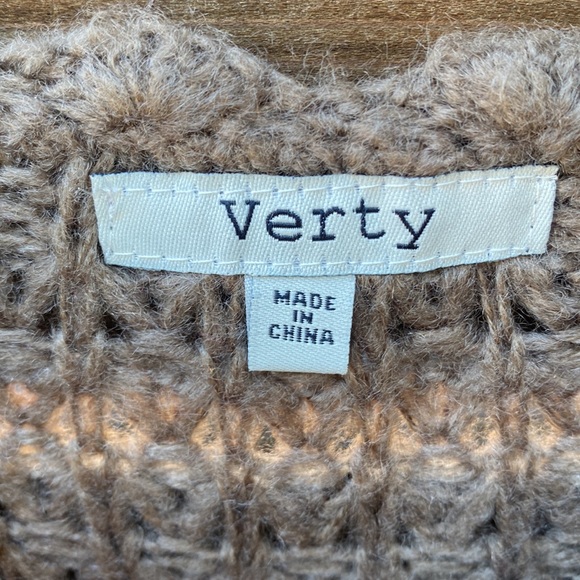 Verty Neutral Scallop Neck Sweater - OS - Picture 2 of 4